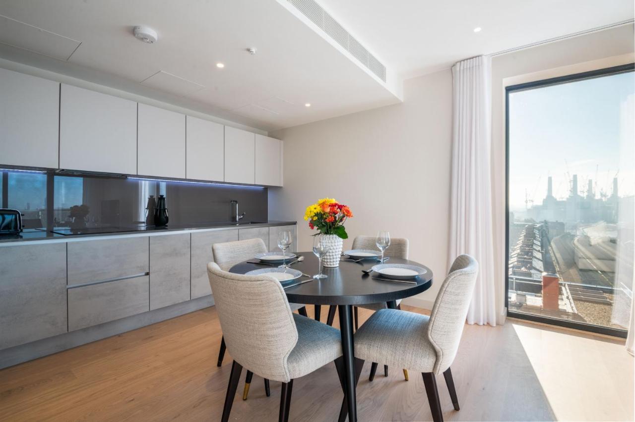 Modern Family Home Close To Victoria Station By Underthedoormat Londen Buitenkant foto