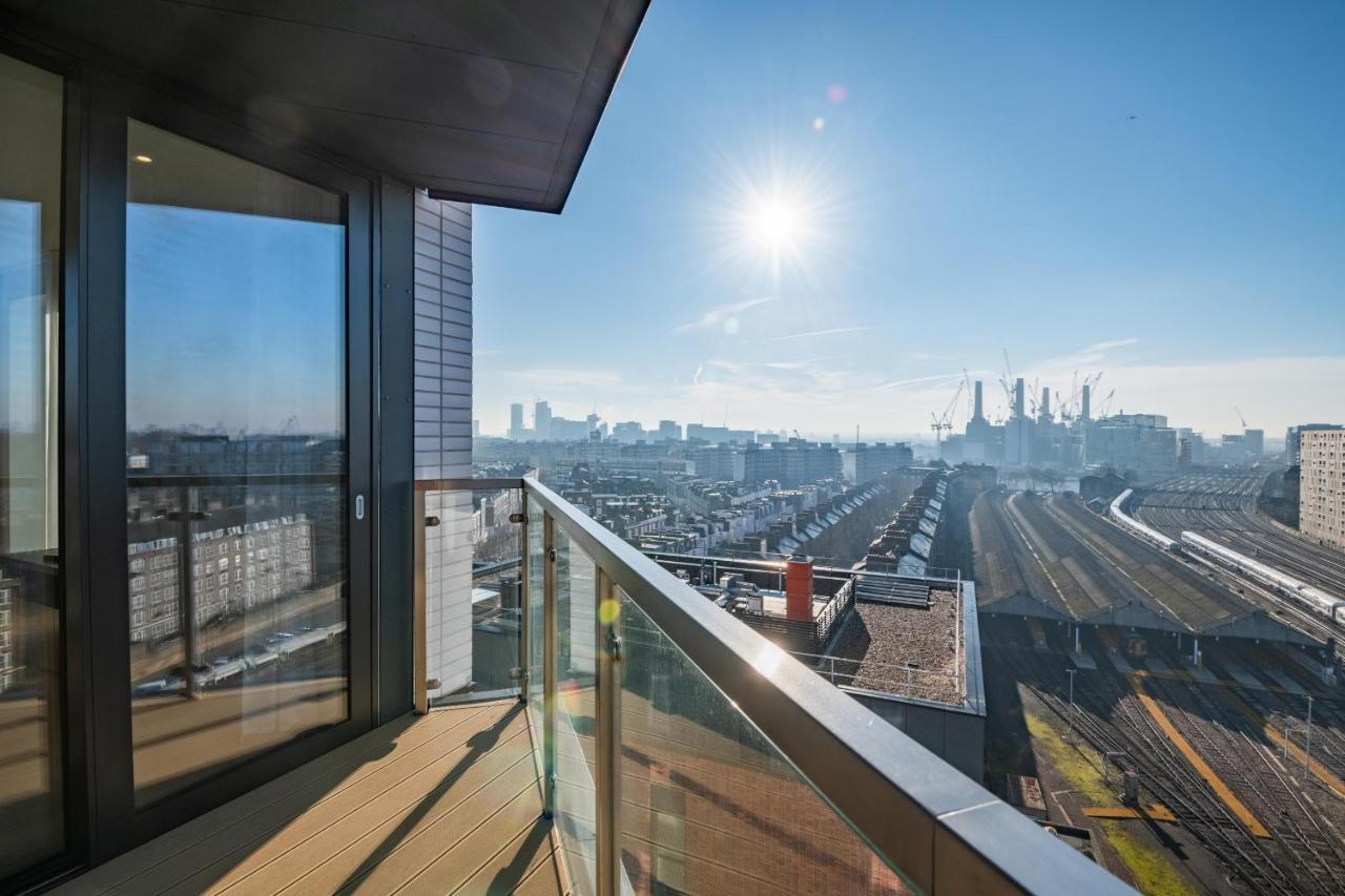 Modern Family Home Close To Victoria Station By Underthedoormat Londen Buitenkant foto