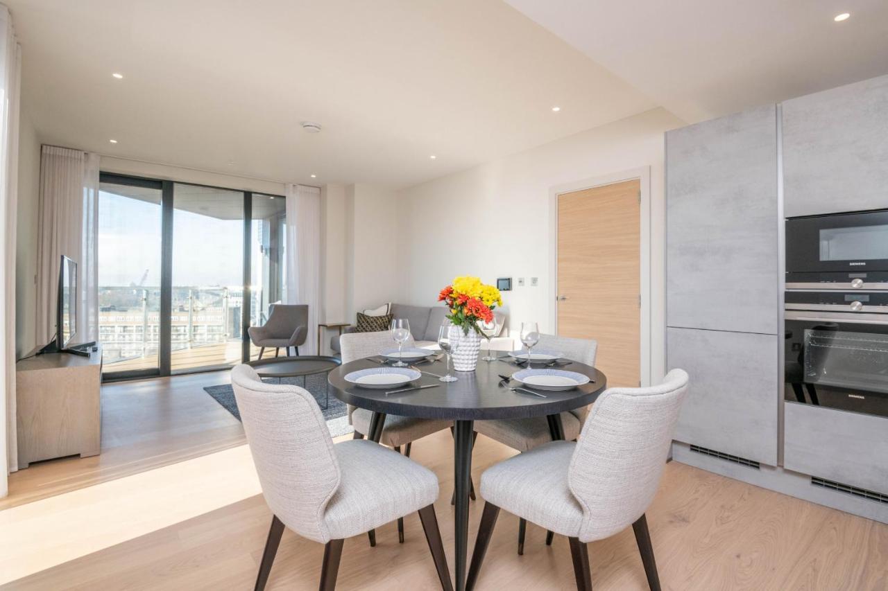 Modern Family Home Close To Victoria Station By Underthedoormat Londen Buitenkant foto